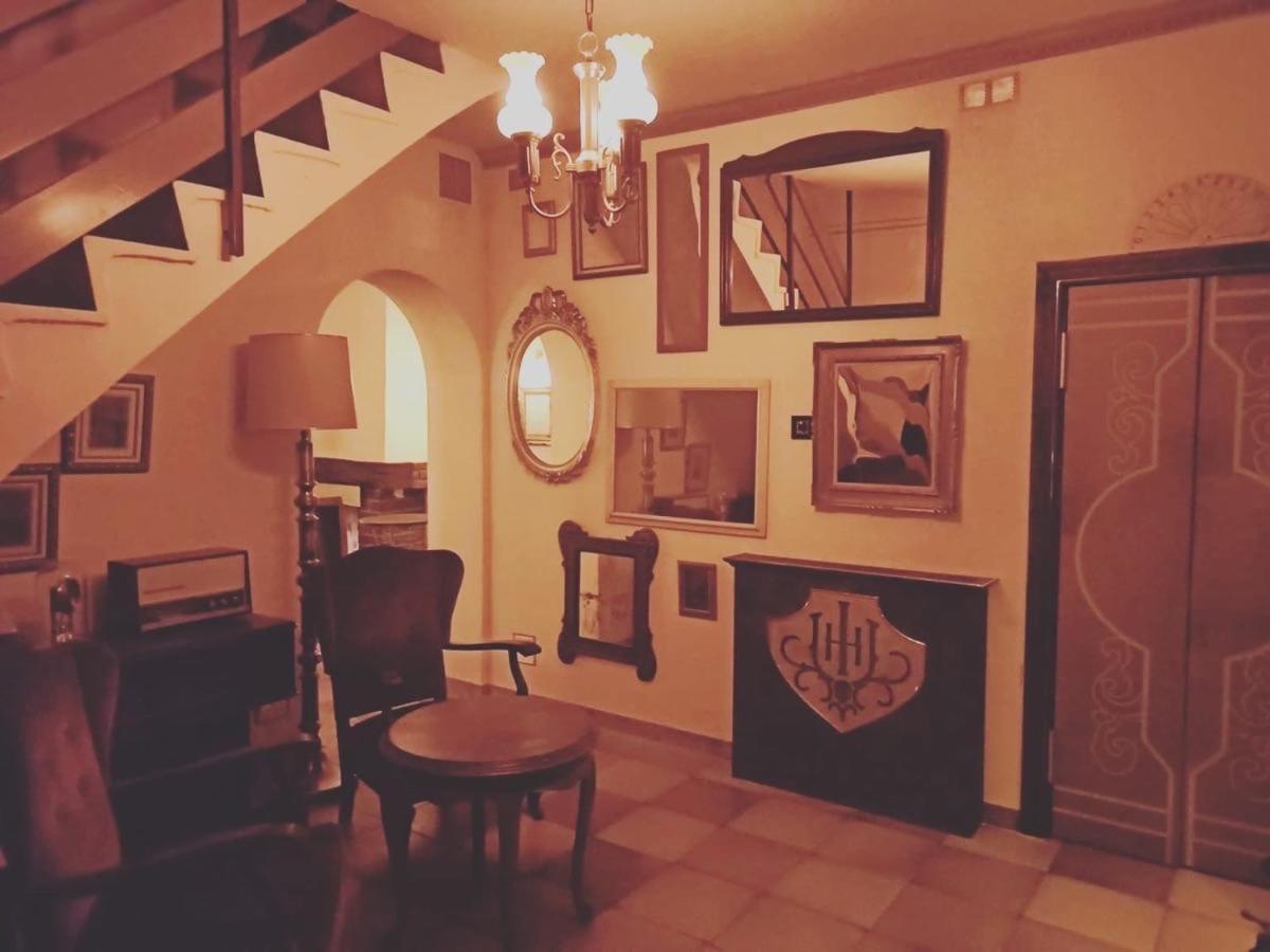 Insomnia Hotel Berga Εξωτερικό φωτογραφία